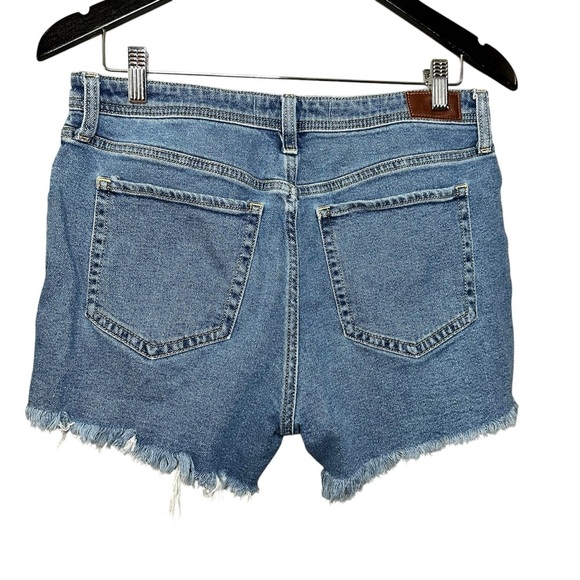Hollister Distressed Denim Shorts Size 31 - Picture 7 of 8
